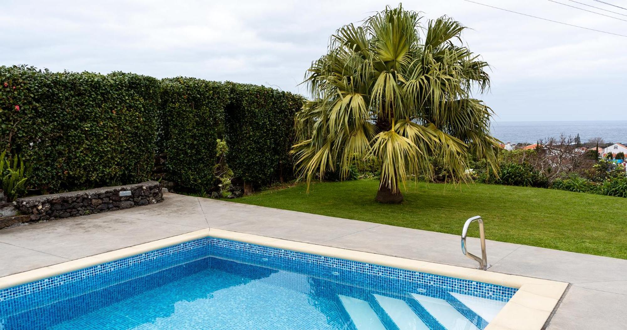 Charming House - House & * Biscoitos (Terceira)